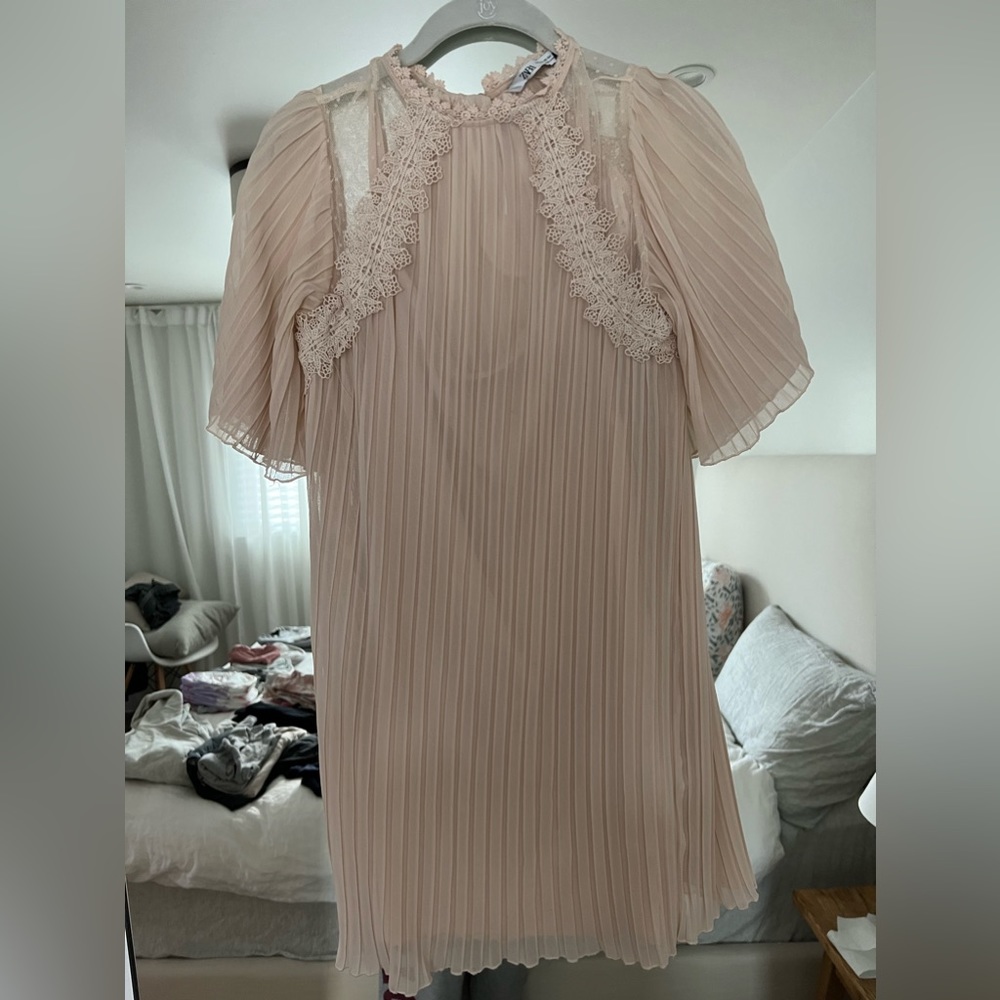 Zara pleated flowy dress with lace detailing